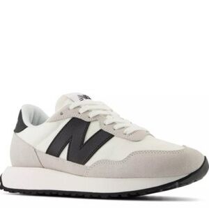 New Balance 237 Retro Sneakers